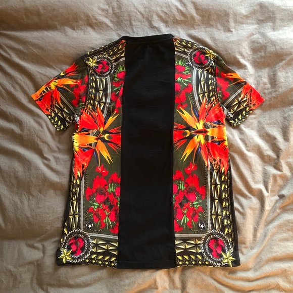 Givenchy Printed Madonna Birds of Paradise T-Shirt - Picture 2 of 9